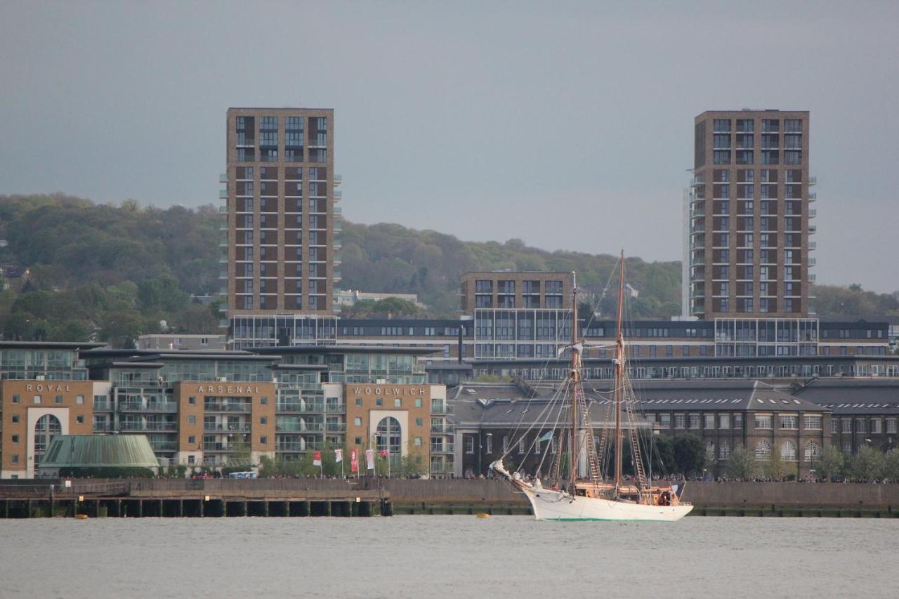 Royal Arsenal Riverside Hotel Londres Exterior foto